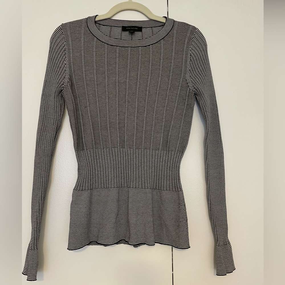 Ahh Taylor black and white striped sweater size S
